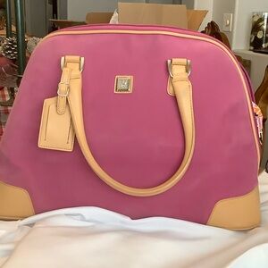 Diane von FURSTENBERG
Carry on bag